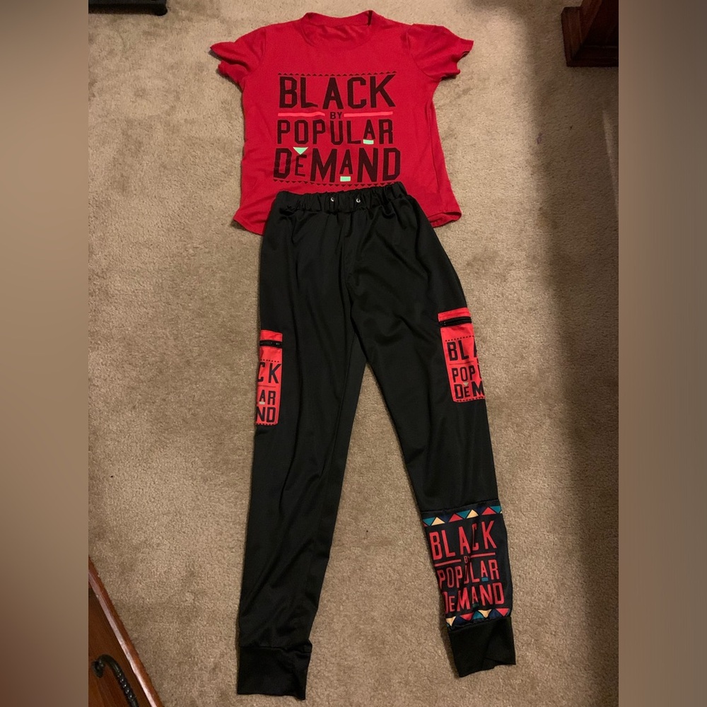 Red & Black Jogger Pants - Women's